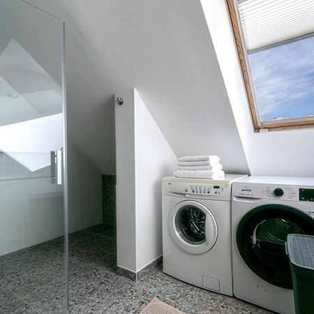 Luxury Apartment With Balcony In Downtown Budapest Eksteriør billede