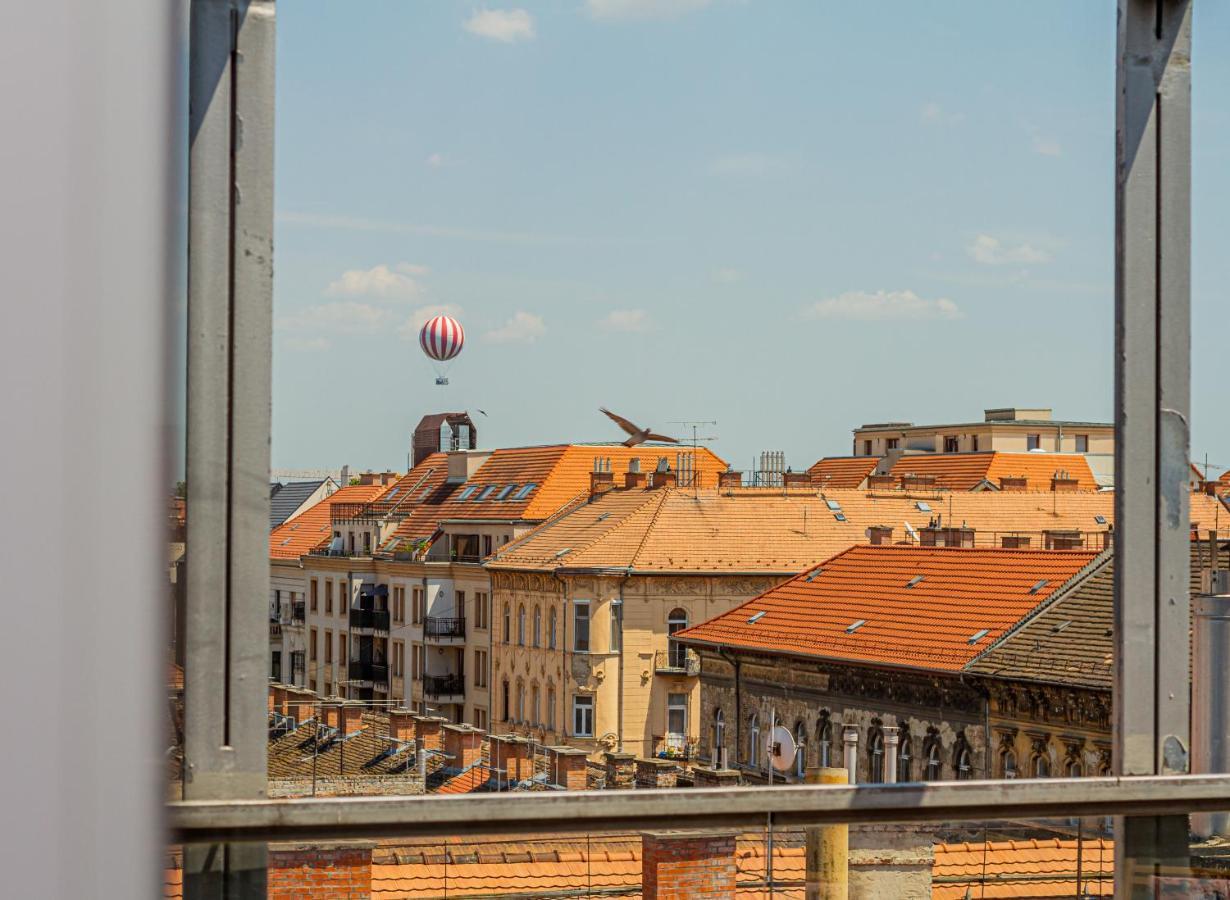 Luxury Apartment With Balcony In Downtown Budapest Eksteriør billede