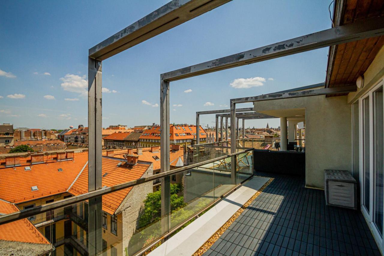 Luxury Apartment With Balcony In Downtown Budapest Eksteriør billede