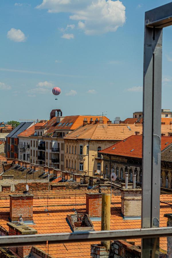 Luxury Apartment With Balcony In Downtown Budapest Eksteriør billede