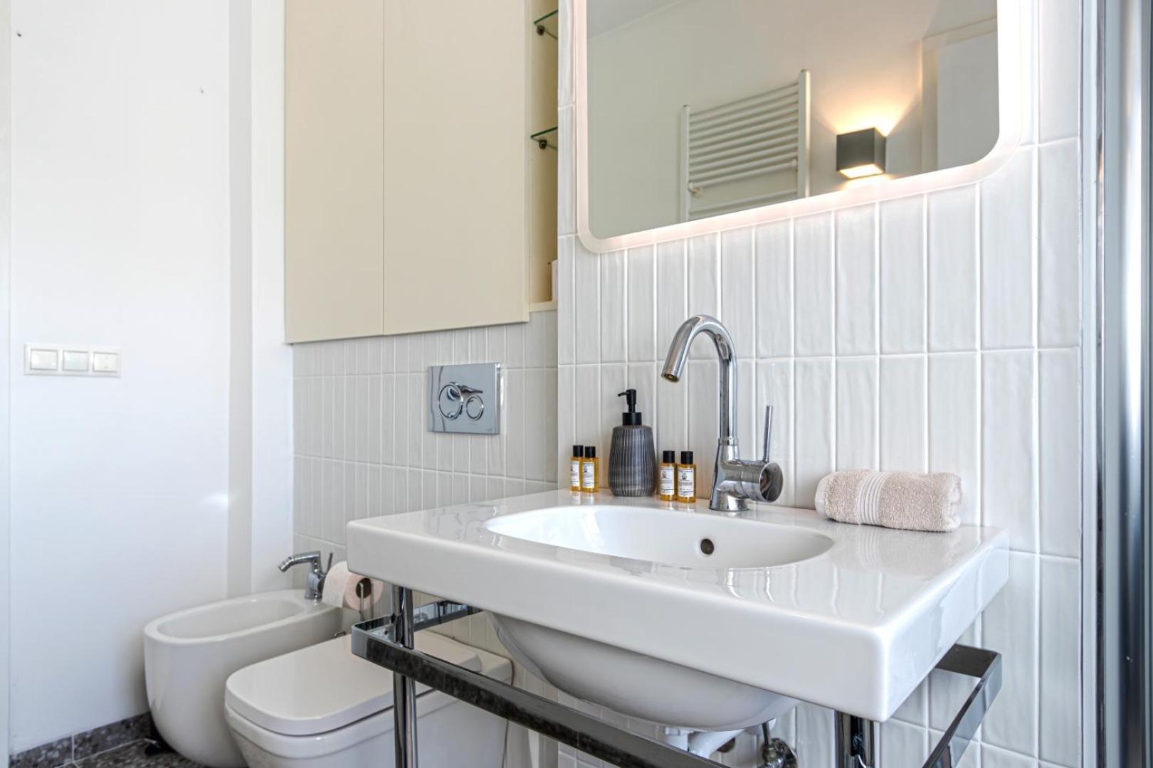 Luxury Apartment With Balcony In Downtown Budapest Eksteriør billede